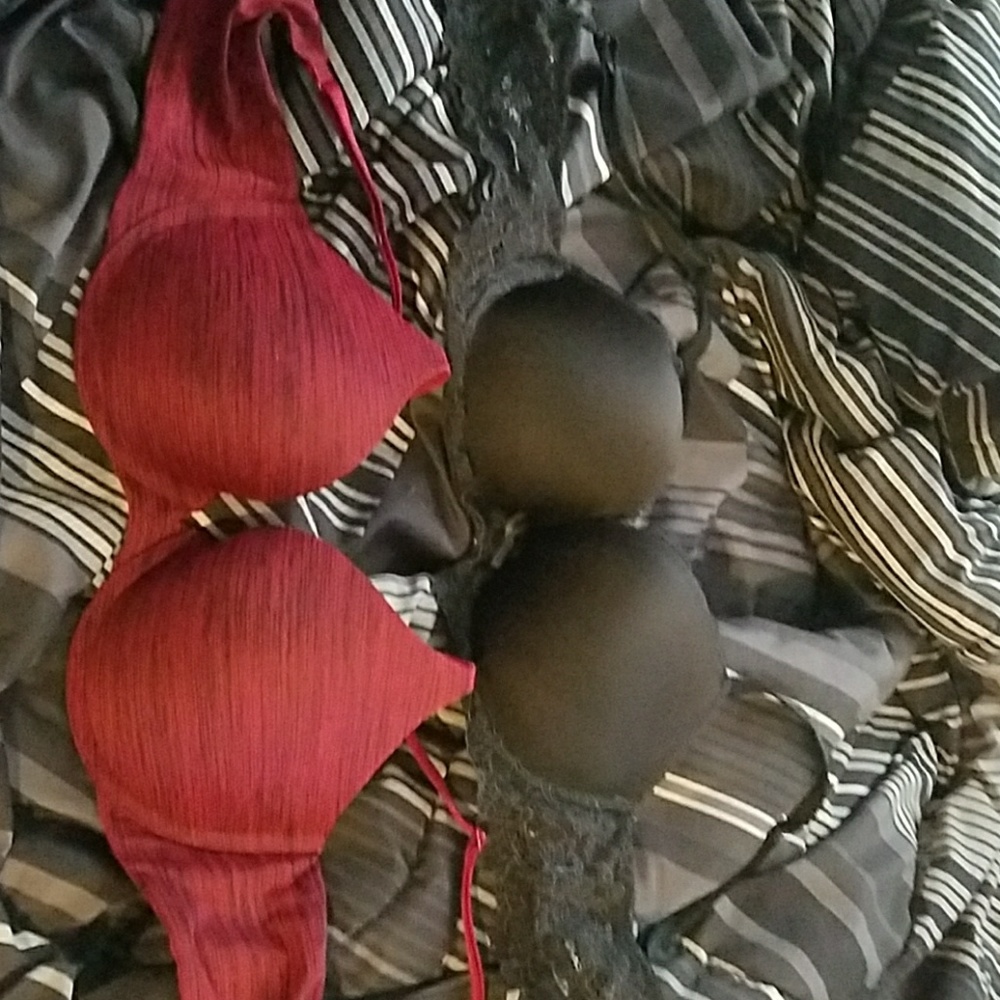 2 bras
